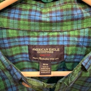 American Eagle Outfitters Blue and Green Plaid Men's Button-Down Shirt